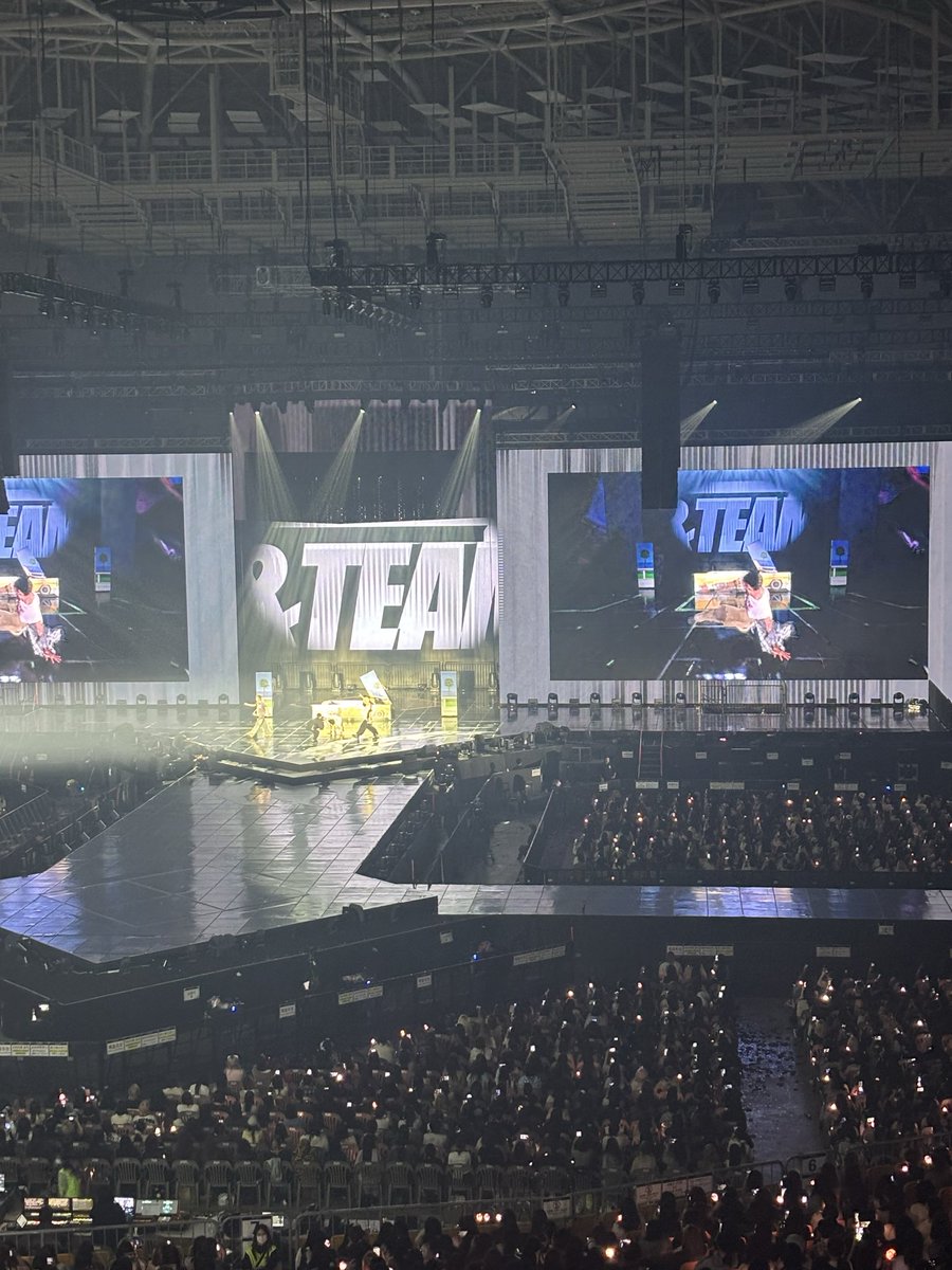 jo2giriii's tweet photo. ㅁㅊ 죠 프리즈를 영상이 아니라 사진으로찍엇어여 아 우우뢔 https://t.co/ePHk3XIbpW