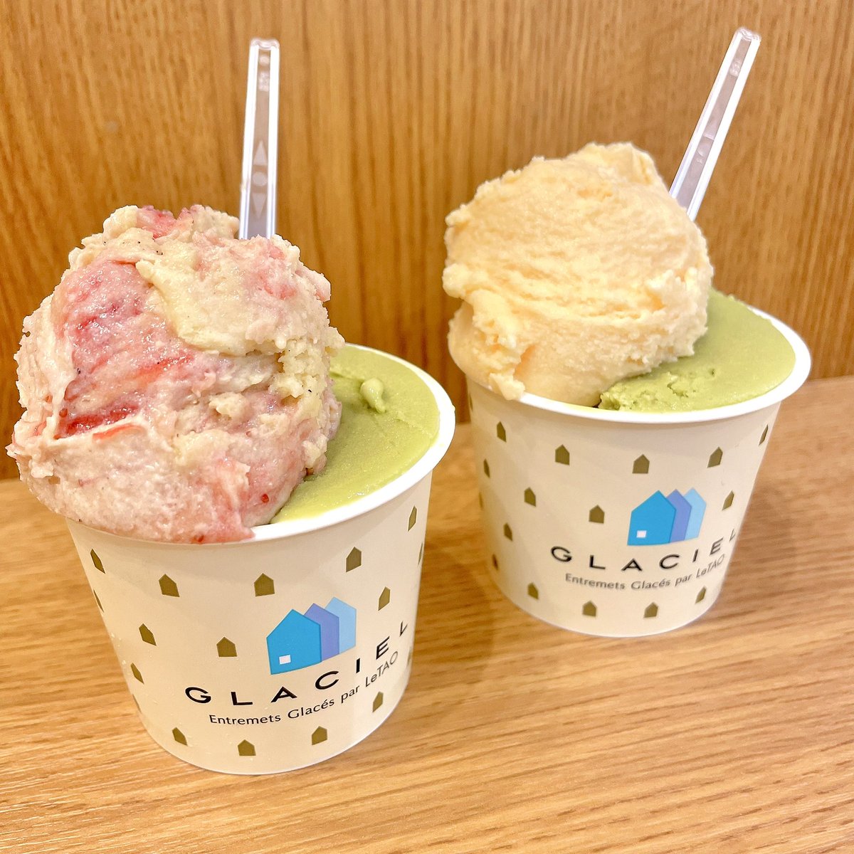 mishiromimi's tweet photo. 食後のジェラートもぐもぐ〜
ピスタチオとストロベリー系選びがち https://t.co/aRD60p3vwc