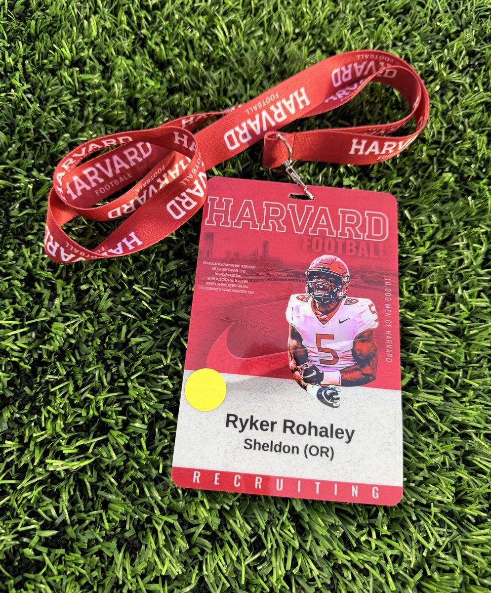 Ryker_Rohaley's tweet photo. Can’t believe I was at this historic game. What an ending. Go @HarvardFootball can’t thank you enough @Coach_Amakihe @Coach_Joel_Lamb @MicFein @Coach_Aurich @Ryan_Kalukin and my dad for taking me. https://t.co/96PH2V9L7i