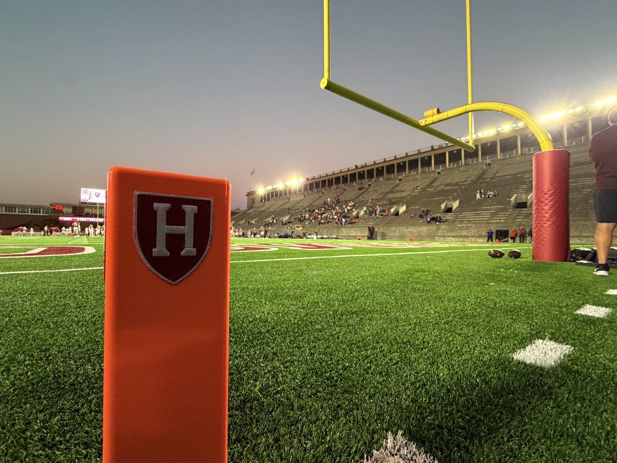 Ryker_Rohaley's tweet photo. Can’t believe I was at this historic game. What an ending. Go @HarvardFootball can’t thank you enough @Coach_Amakihe @Coach_Joel_Lamb @MicFein @Coach_Aurich @Ryan_Kalukin and my dad for taking me. https://t.co/96PH2V9L7i