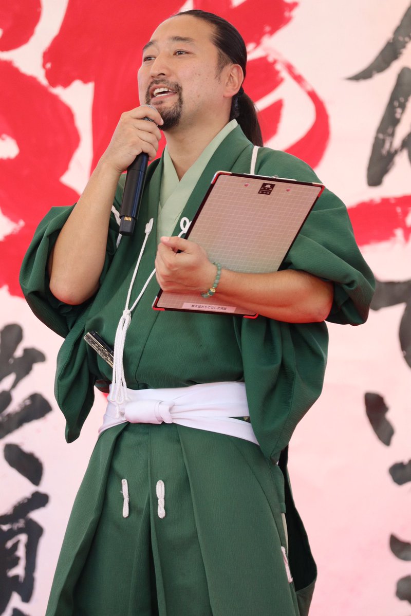 Momokappa12's tweet photo. しゃかりきの2人と細川様の
絡み面白すぎたꉂꉂ(ᵔᗜᵔ◍)笑

 #城下町くまもと復興応援市
 #熊本城おもてなし武将隊
 #細川忠興 様
 #しゃかりき https://t.co/TyO4hq2Azw