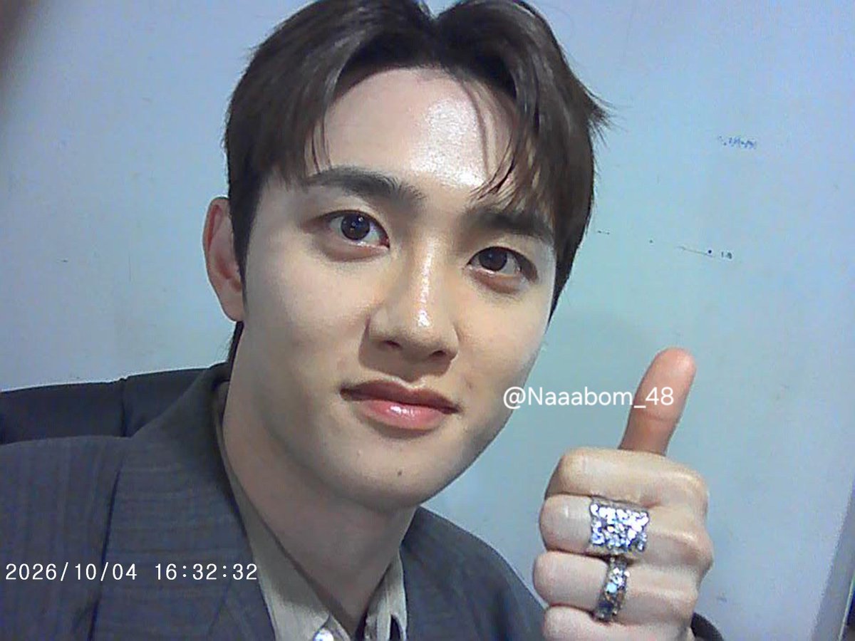 Naaabom_48's tweet photo. 261004 경수 DAY OFF 막콘
#DAYOFF_INSEOUL
#도경수_데이오프_막콘
#됴콘_막콘_노래해줘서고마워

미니카메라 속 경수🫶🏻 https://t.co/WNe4HNjOFH