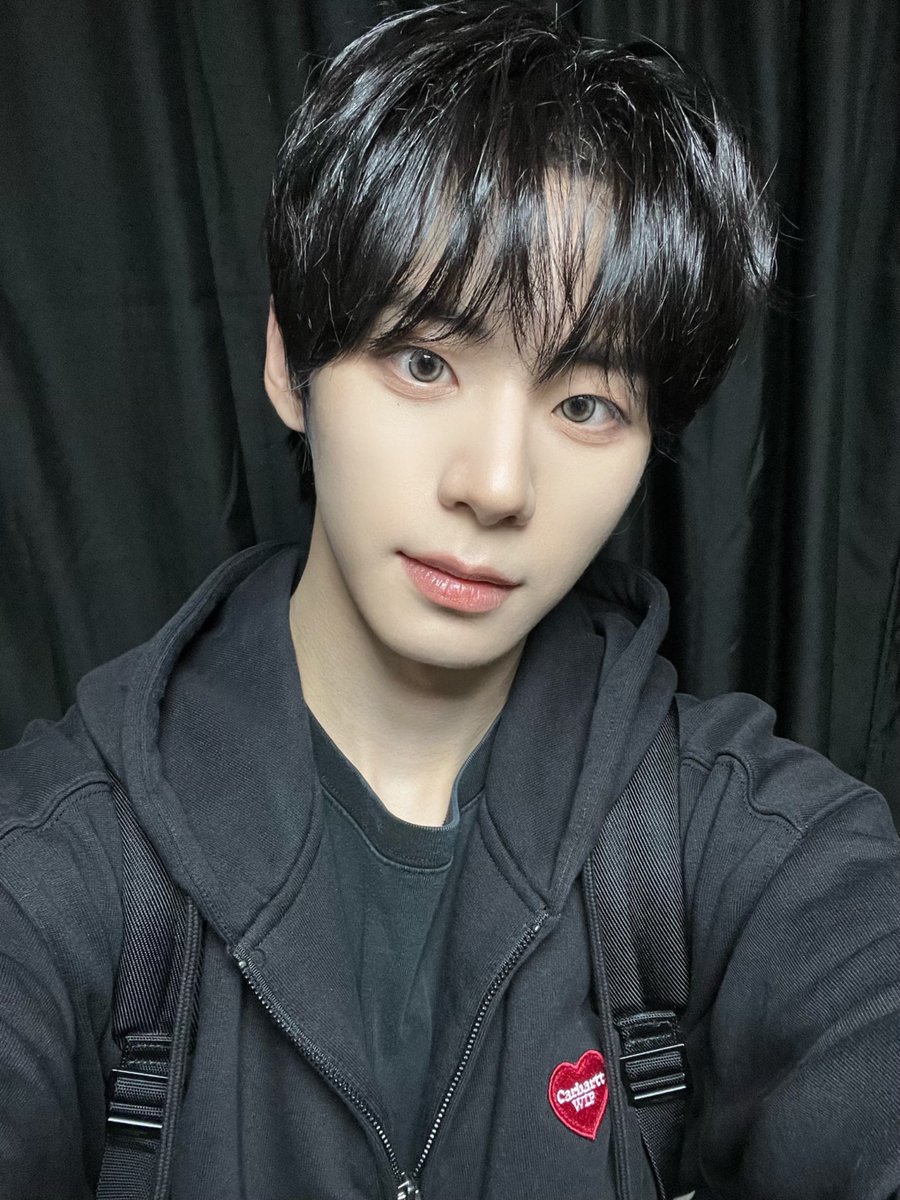 hourlysjw's tweet photo. #SEOJEONGWOO #서정우 #AHOF #아홉 https://t.co/yi5kLVWyF7