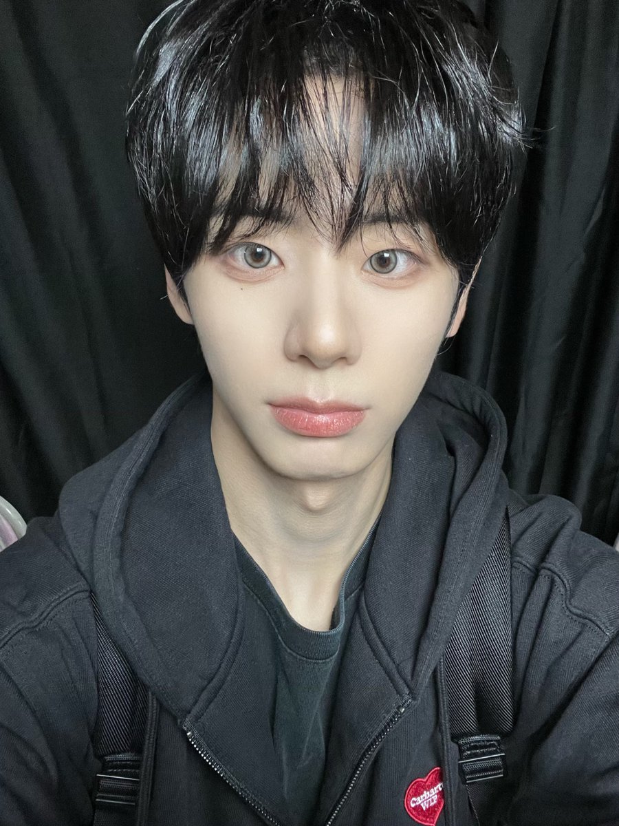 hourlysjw's tweet photo. #SEOJEONGWOO #서정우 #AHOF #아홉 https://t.co/HLKabMa5sP