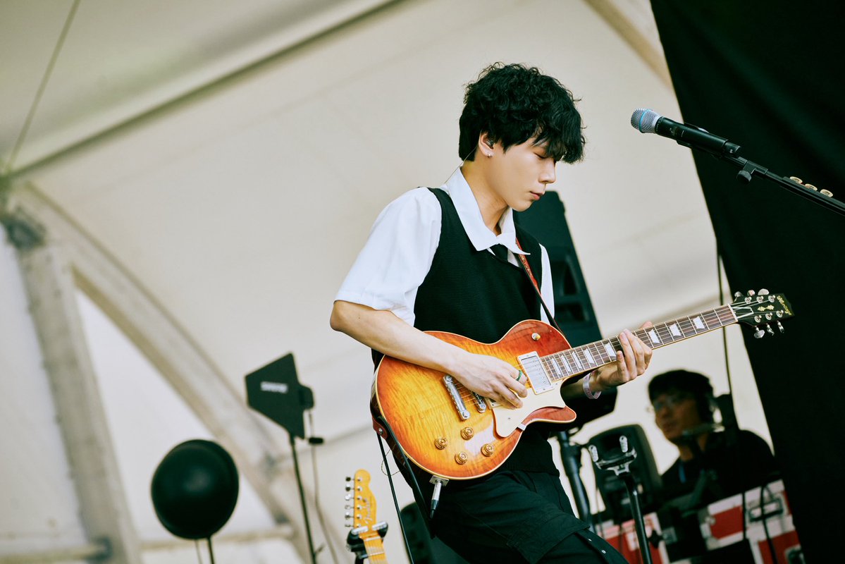 bandkikofficial's tweet photo. 𝟐𝟎𝟐𝟔 𝐁𝐔𝐒𝐀𝐍 𝐈𝐍𝐓𝐄𝐑𝐍𝐀𝐓𝐈𝐎𝐍𝐀𝐋 𝐑𝐎𝐂𝐊 𝐅𝐄𝐒𝐓𝐈𝐕𝐀𝐋
2026. 10. 04. (Sun.)

[SETLIST]
1. 3333 
2. piece of peace
3. Timer 
4. F1 (미발매곡)
5. AH
6. Hey Enjoy (미발매곡)
7. SIMPLE

-

KIK DIGITAL SINGLE
‘Hey Enjoy’

01. Hey Enjoy
02. F1

2026.10.07. (Wed.) 12PM (KST)

#KIK #킥 #キック #부산국제록페스티벌