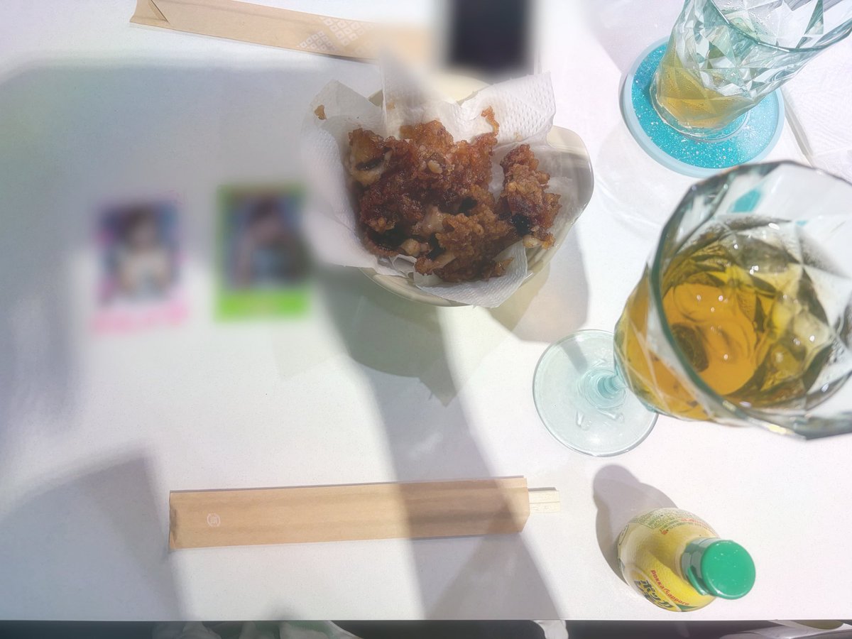 fx2yns's tweet photo. おねえさん💜
初めてのコンカフェで私のところに来てくださってありがとうございますo̴̶̷̤  ̫ o̴̶̷̤💗ドリンクとチェキ2枚もありがとうございます( •̥  ̫ •̥ )また秋葉原に来た時はぜひ💗 https://t.co/Vd6CLmzyCY