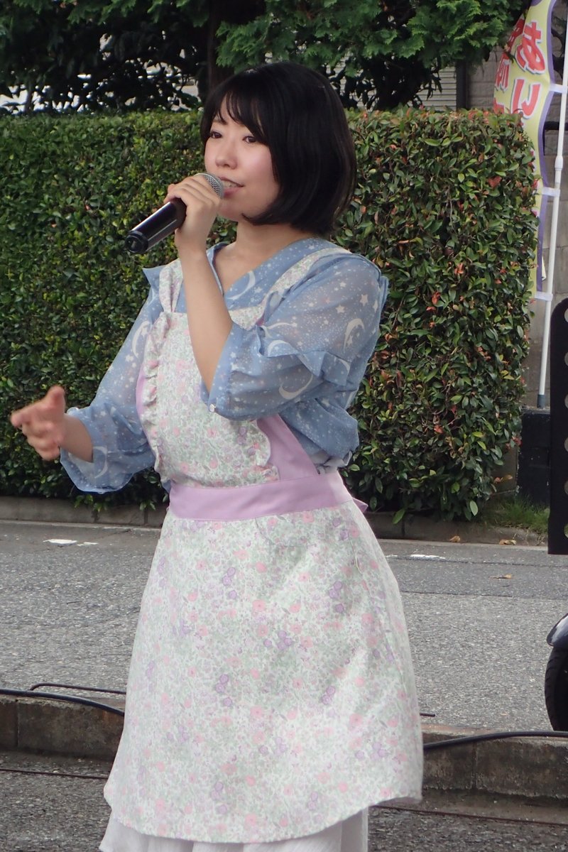 skymisaki's tweet photo. 久しぶりの昼マルシェ
涼しくなって昼でも野外ライブも楽しめる季節になりました(^^♪
今日もおなか一杯いただきました。
#美女木ベース
#キッチンカー
#汐川ほたて https://t.co/QRGLpy6RfF