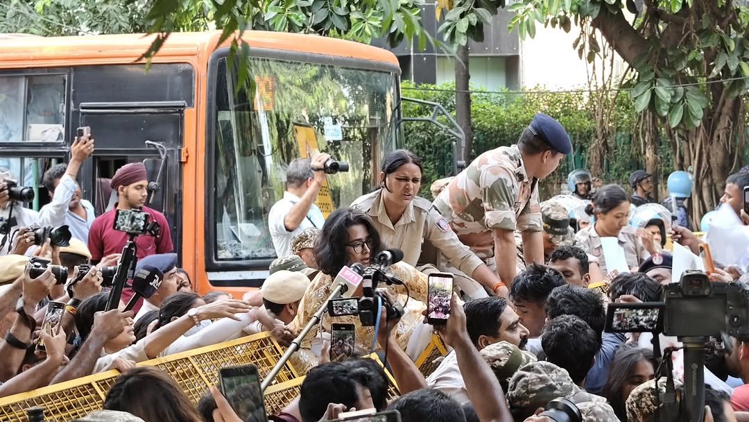 NehaAisa's tweet photo. Please come to Jantar Mantar. Peaceful protesters deserve to be heard, not intimidated. Stand with us against alleged police brutality. https://t.co/GARRnujrvl