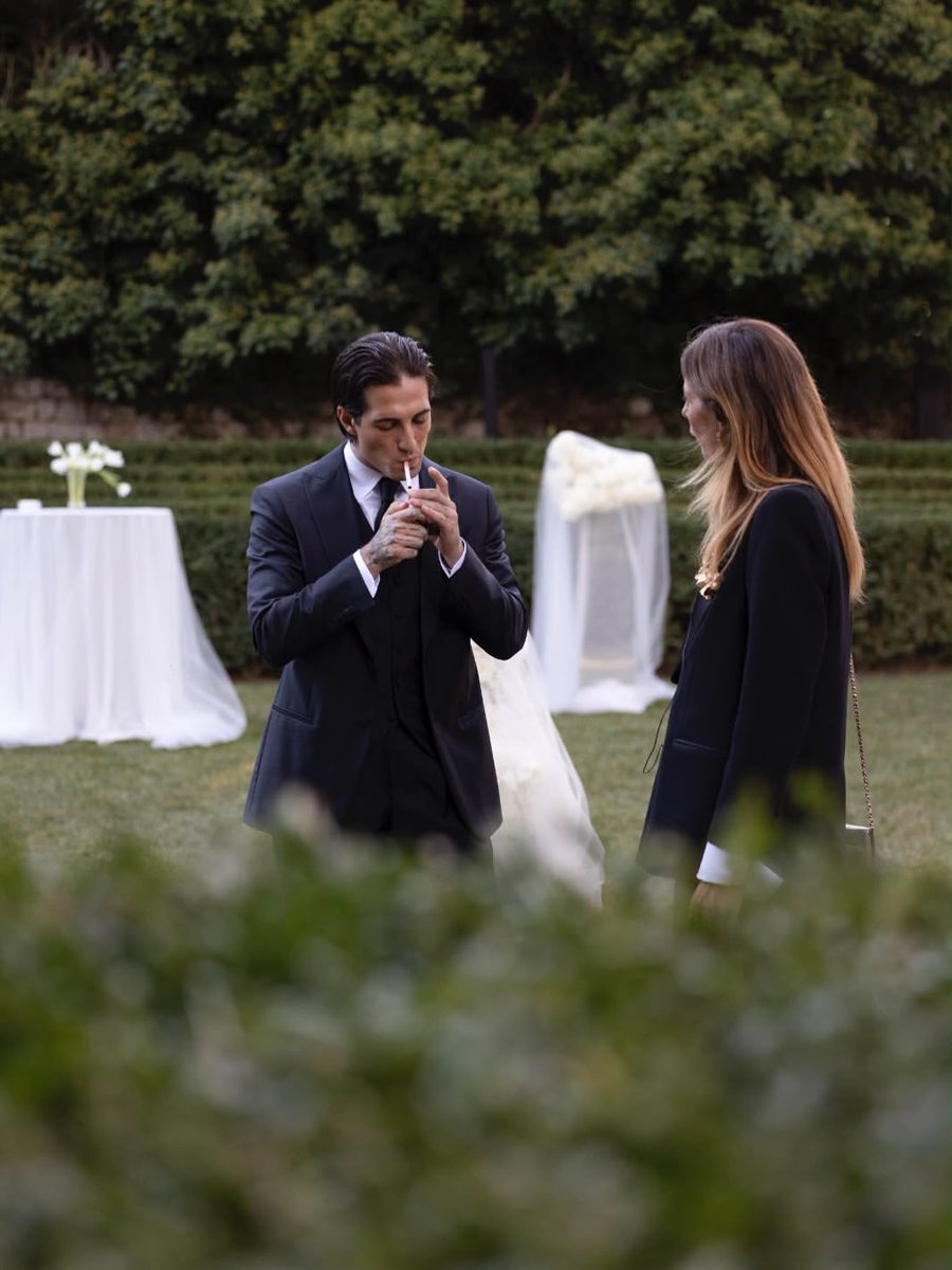 Damiano_x_David's tweet photo. the best part of being alive 

The wedding ceremony at Castiglion del Bosco, A Rosewood Hotel 
📸 Allesia Franco https://t.co/KStvW5e1IO