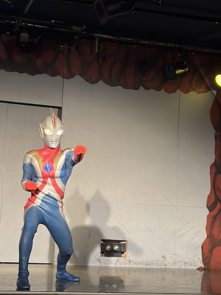 ginmfsrock's tweet photo. 新作のパワーステージも最高でした
#ウルトラマンスタジアム https://t.co/TDboMkikgX
