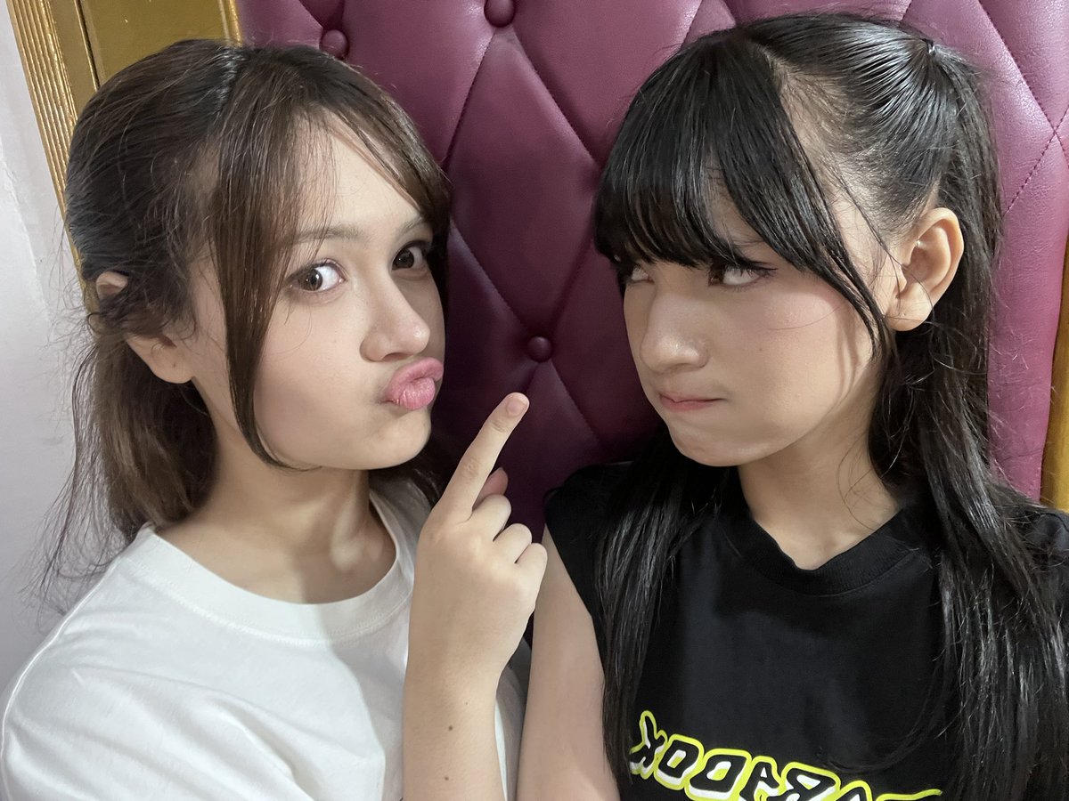 A_VirgiJKT48's tweet photo. ka nina aku sedih loh semoga ka nina makin bahagia yah @Nachia_JKT48 🤍💗 https://t.co/x32utPnG99