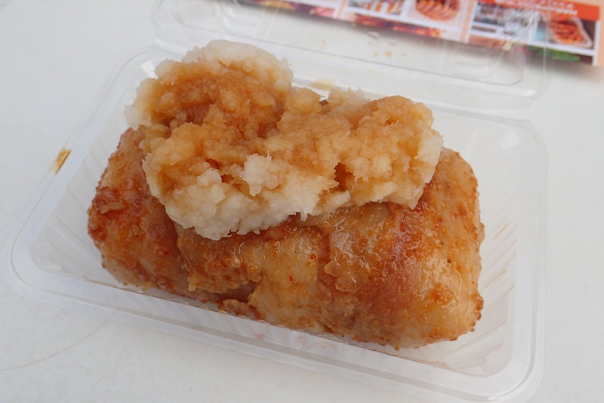 skymisaki's tweet photo. 今日いただいたものは、、
・肉巻きおにぎりおろしポン酢
・牛���
・ホタテ串
・マサラダプレーン(シナモン)

美味しく戴きました https://t.co/PfOIpRRwp4