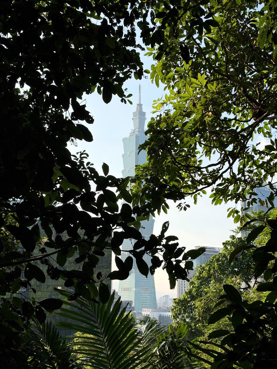 zanyama_'s tweet photo. Taipei 101

ถ่ายด้วย iPhone 18 Pro Max
#ShotoniPhone https://t.co/hepmag0gQm