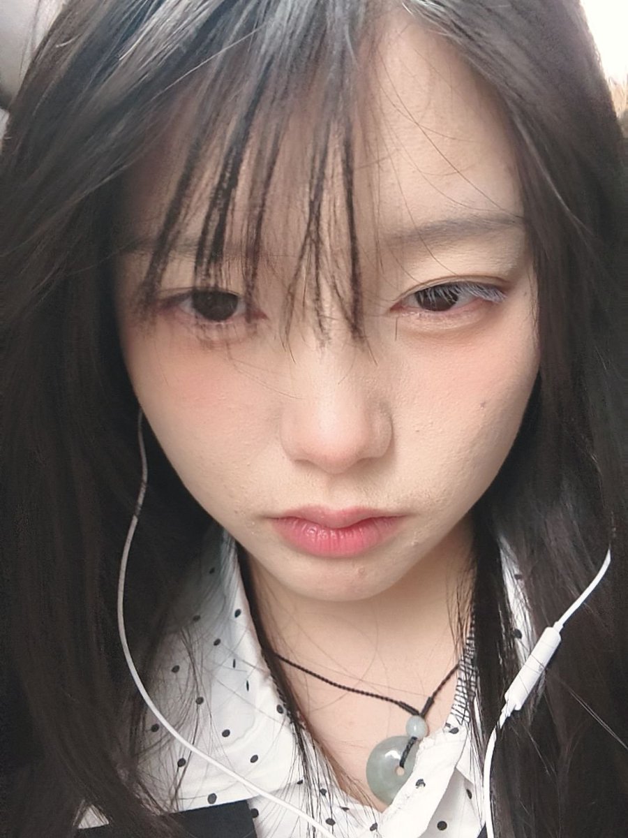 yinerzhou_'s tweet photo. 刘海你自由了 https://t.co/D9h1PKPZz1