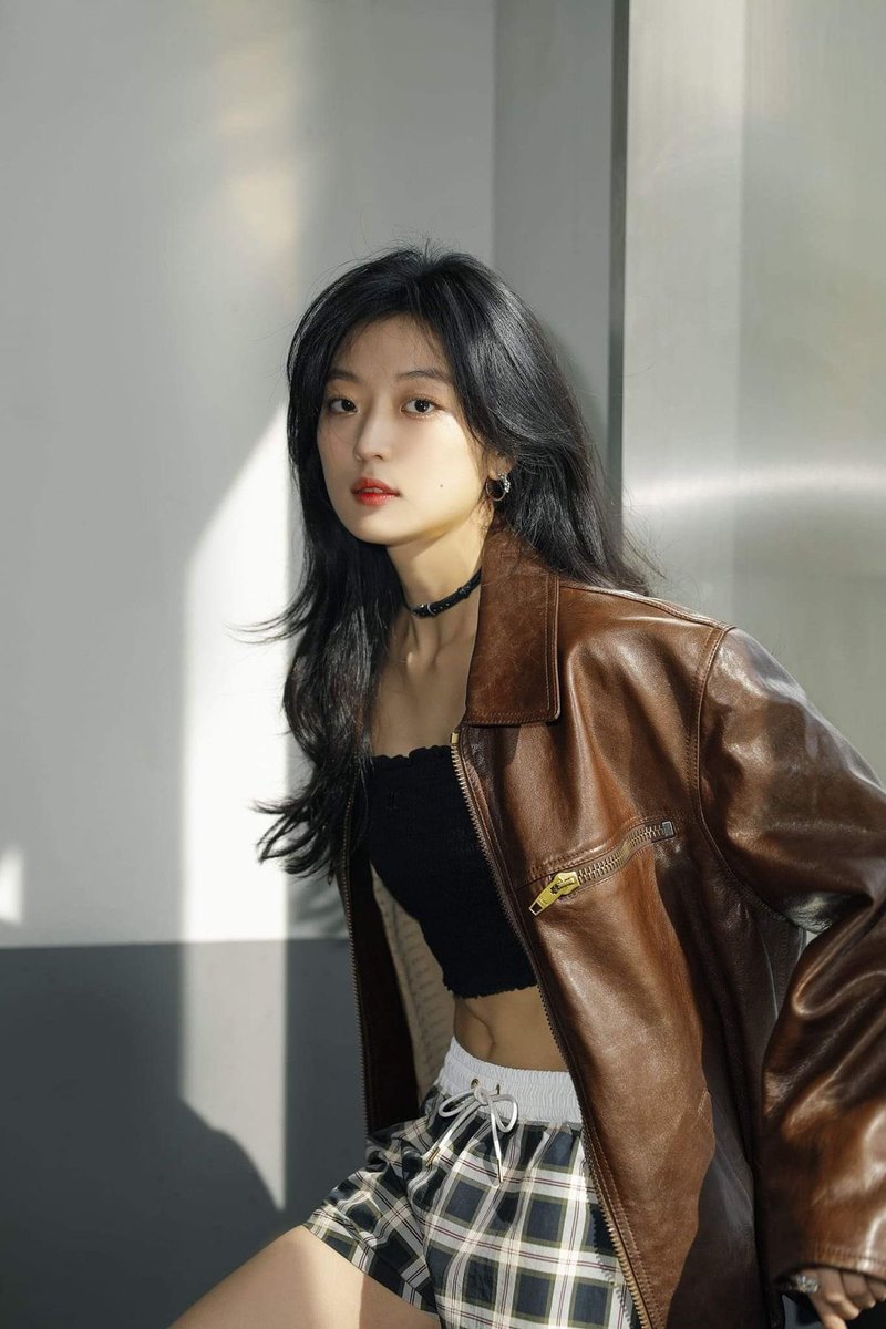 sunqianpics's tweet photo. 🤎

#sunqian #孙千 https://t.co/gSEX1t5ndA
