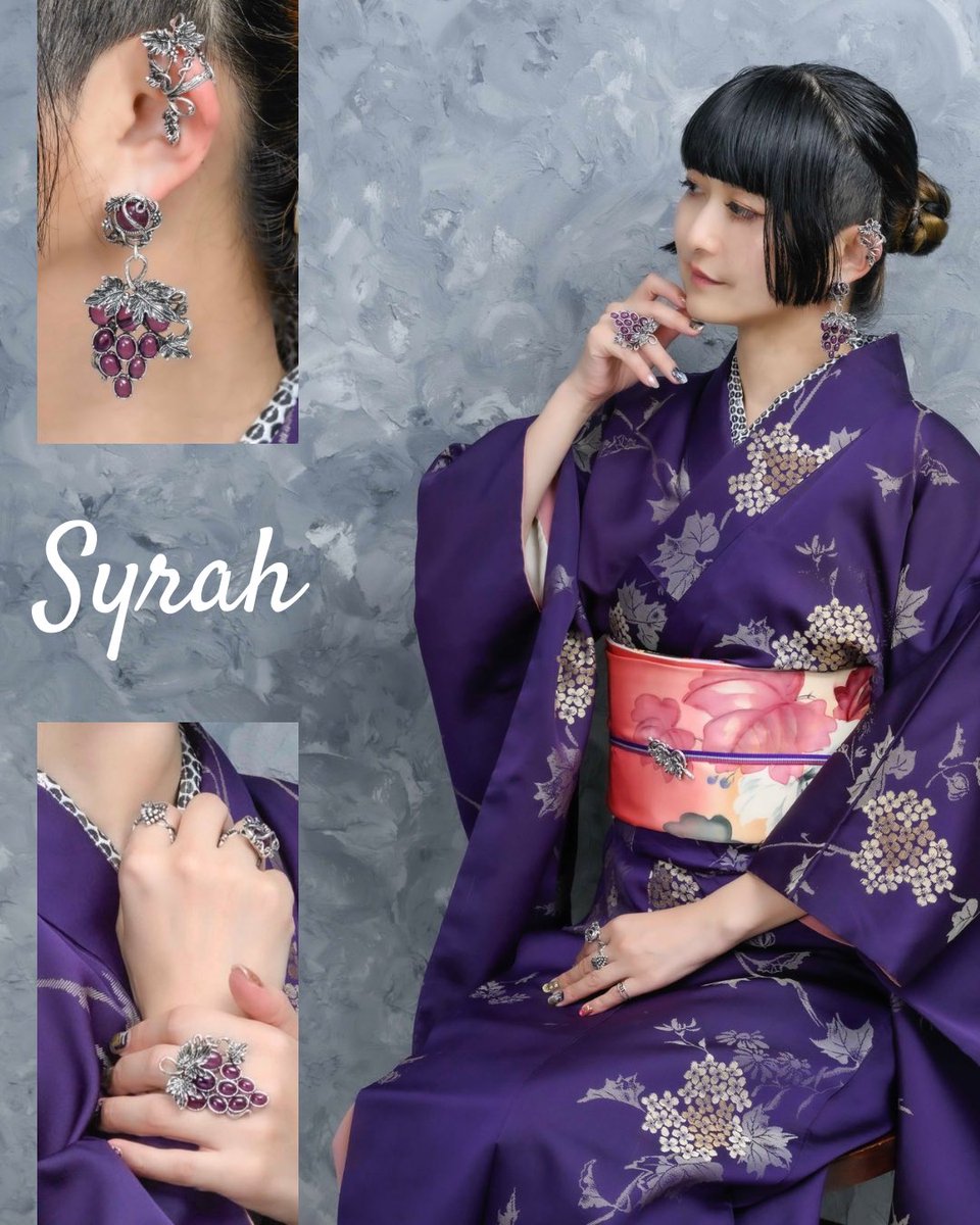 sankak_kimono's tweet photo. 🚩しまむら×さんかくコラボ第6弾🍇

アンティークな雰囲気漂うアクセサリー
「葡萄の誘惑」ができました🍷

豊穣の恵みを感じる葡萄は
連なる宝石のような美しさ…✨

前回ご好評を受けた飛魚シリーズから
さらに使いやすさも追求して完成した
こだわりの葡萄たち🍇
貴方のコレクションにぜひ加えてください♪

·.⟡┈┈┈┈┈︎ ✧┈┈┈┈┈⟡.·
受注生産販売開始日は10/6(火)
しまむらパーク(オンラインストア)で
15時からです！
·.⟡┈┈┈┈┈︎ ✧┈┈┈┈┈⟡.·

#Pr