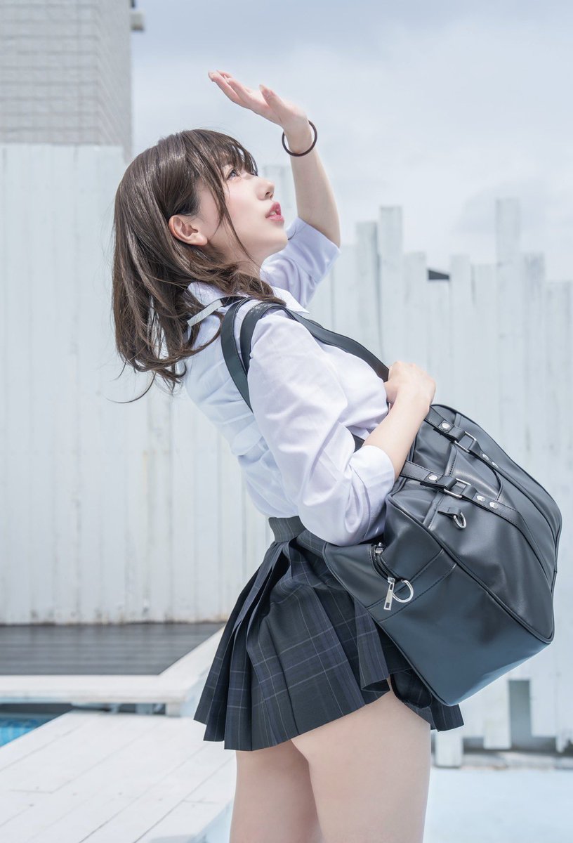 制服