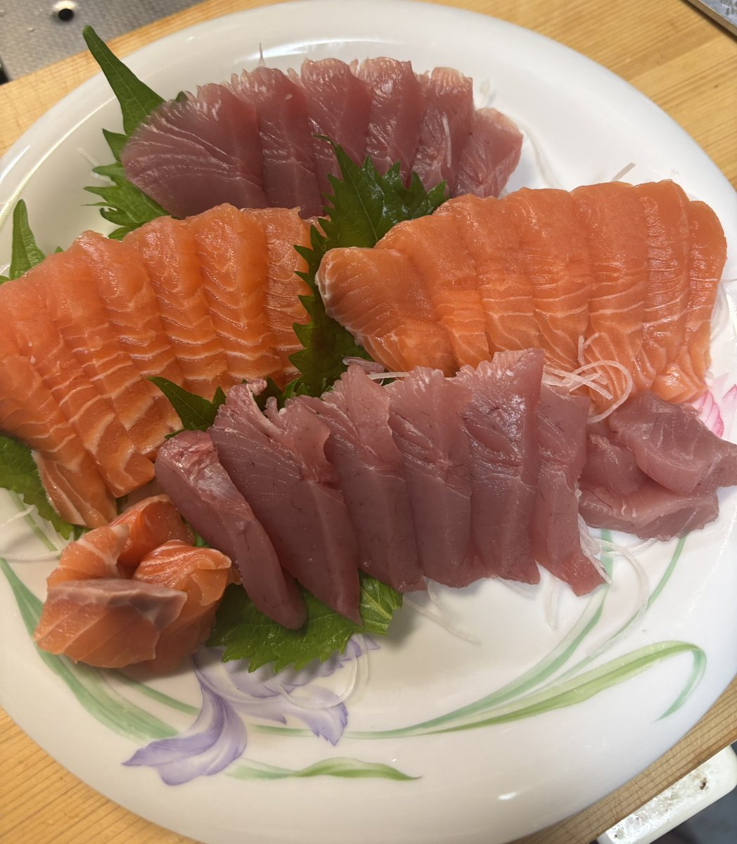 kyon_ow2's tweet photo. 切ったら美味そうに見えるんよな。美味しいんだけども https://t.co/NksNlQbt3U