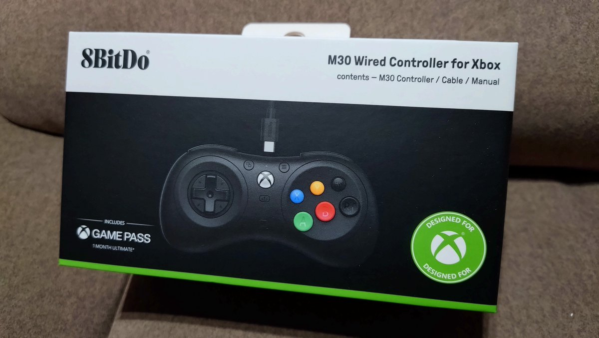 JIROS_SSBU's tweet photo. ずっと天面6ボタンPADを試してみたかった気持ちを後押しするように最近コレのポストをやたら見かけるようになったので買っちゃったァー！！レバー、レバーレス、PAD…自分のなかでの最適解やいかに。 https://t.co/GjTdS7KbPg