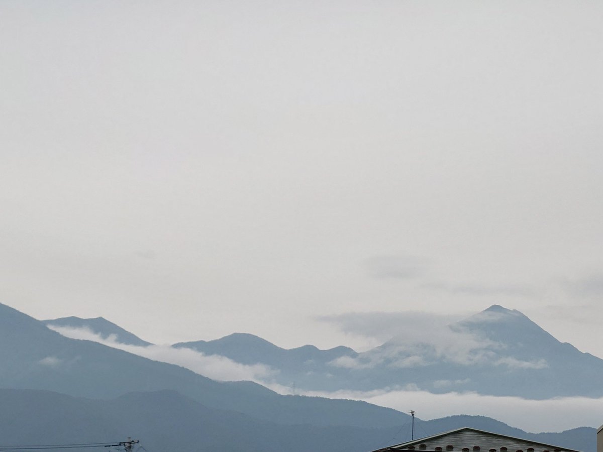 kie0224's tweet photo. 今日は曇り時々雨🌧️
明日も明後日も曇り時々雨な予報みたい😮‍💨
寒くなったので今夜はおでんにしたんだけど🍢正解だった😊✨

いつもありがとです🙂‍↕️
良き夜に〜✨ https://t.co/6Yb9A9x5c7