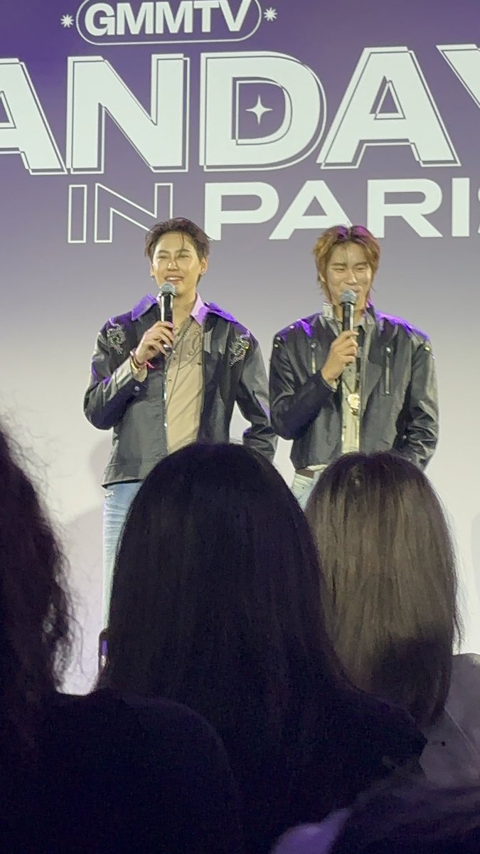 leaxoxoms's tweet photo. Hello guys! 

#GMMTVFANDAY37INPARIS
#BounPrem https://t.co/YezOe5IrbN