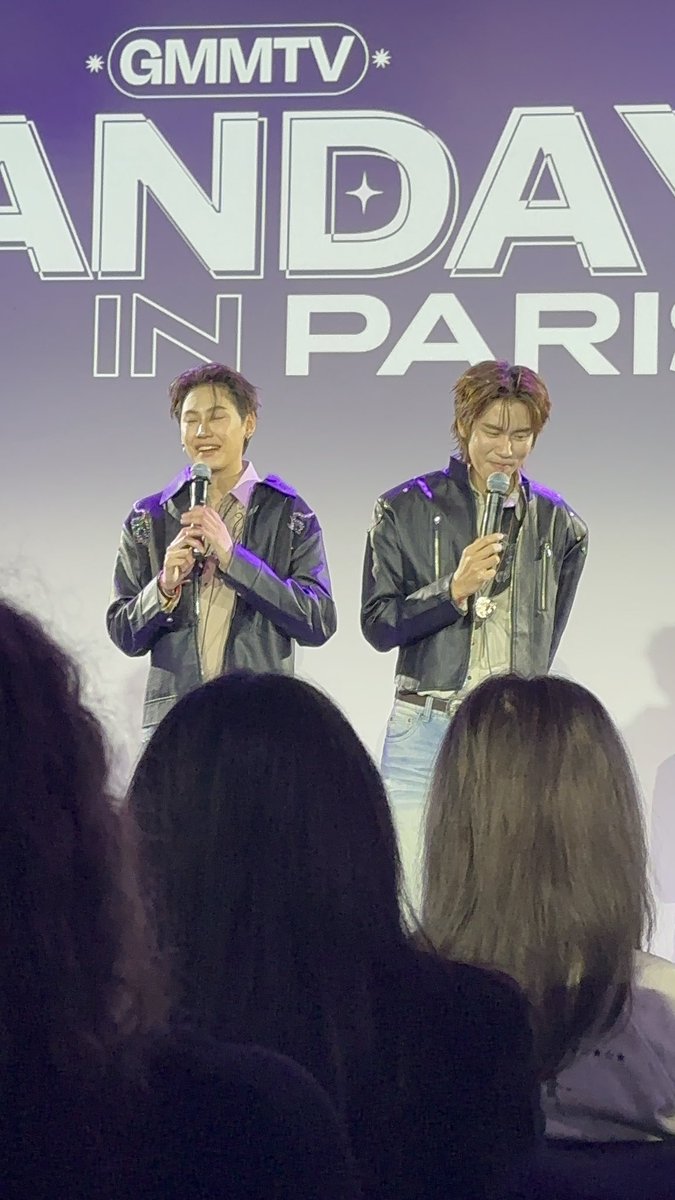 leaxoxoms's tweet photo. Hello guys! 

#GMMTVFANDAY37INPARIS
#BounPrem https://t.co/YezOe5IrbN