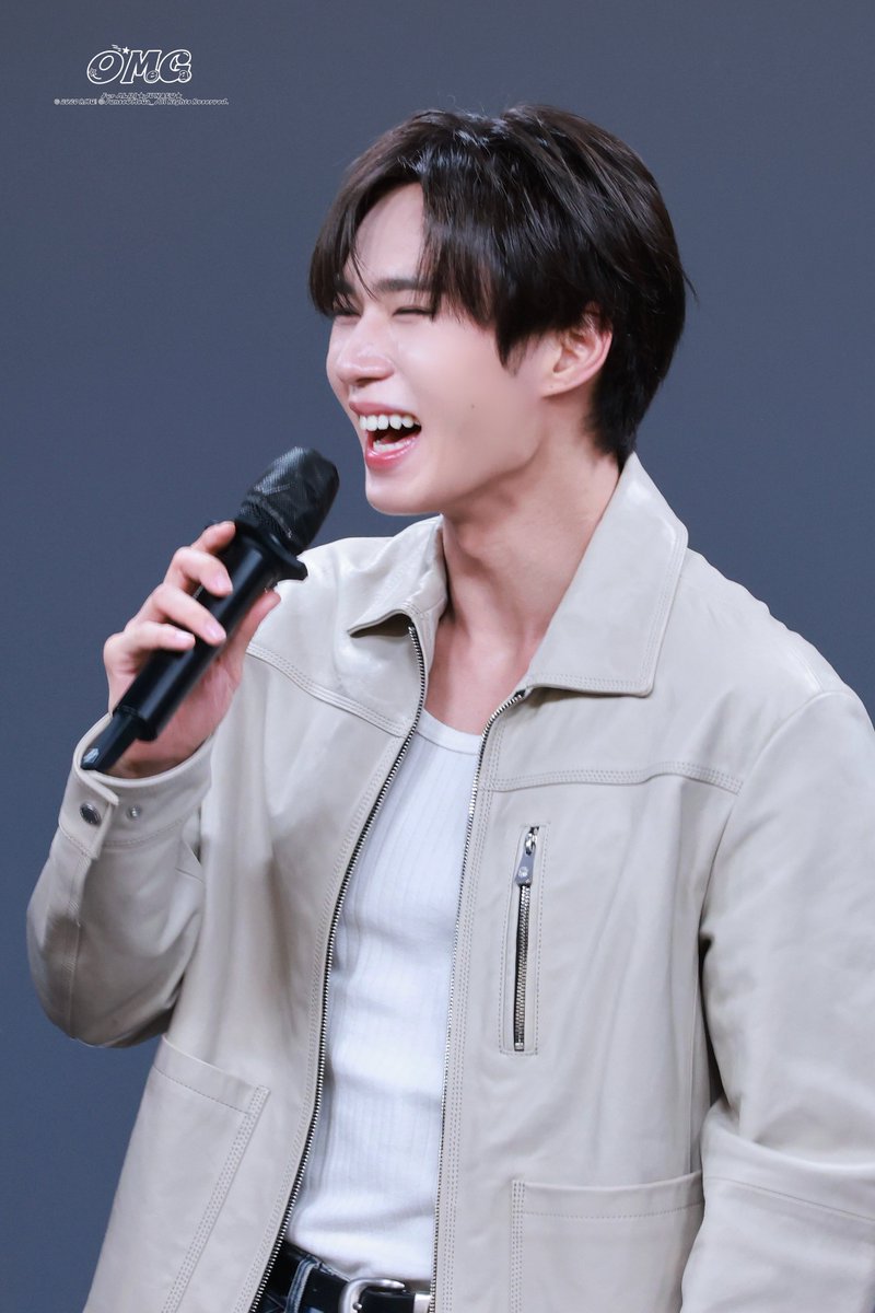JunseOMeGa_'s tweet photo. 261004 뮤직플랜트

#준서 #김준서 #JUNSEO #ジュンソ　
#알파드라이브원 #알디원 #ALD1 #ALPHADRIVEONE https://t.co/EtAawLNaUY
