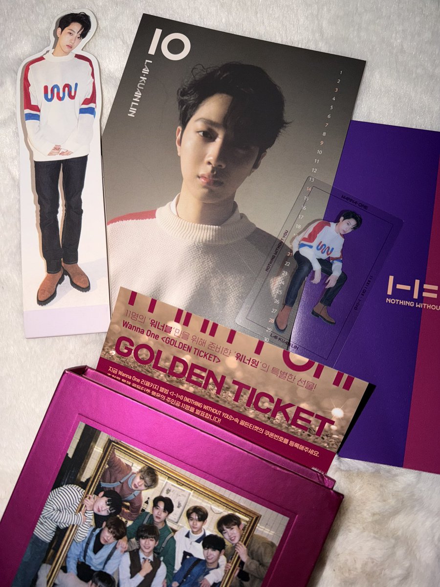 cafeosw's tweet photo. i’m the happiest wannable today~! thank you so much @bnnyhnny29 !! 

my first wanna one album is here feat uri guanlin 💗🤩

#BHProof https://t.co/8Gm6sJkNm7