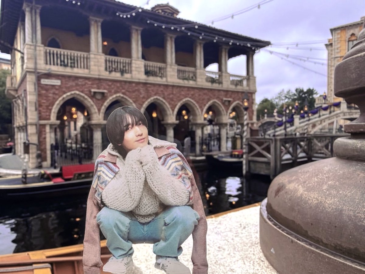 wakayappy's tweet photo. まだあった🌊のお写��
メディテレーニアンハーバー・ベネツィアンゴンドラで🇮🇹
雰囲気ばっちり🕺🏻💃🏻✨️

 #小林千晃
 #ヴェネちあき https://t.co/AxDdkTHdrP