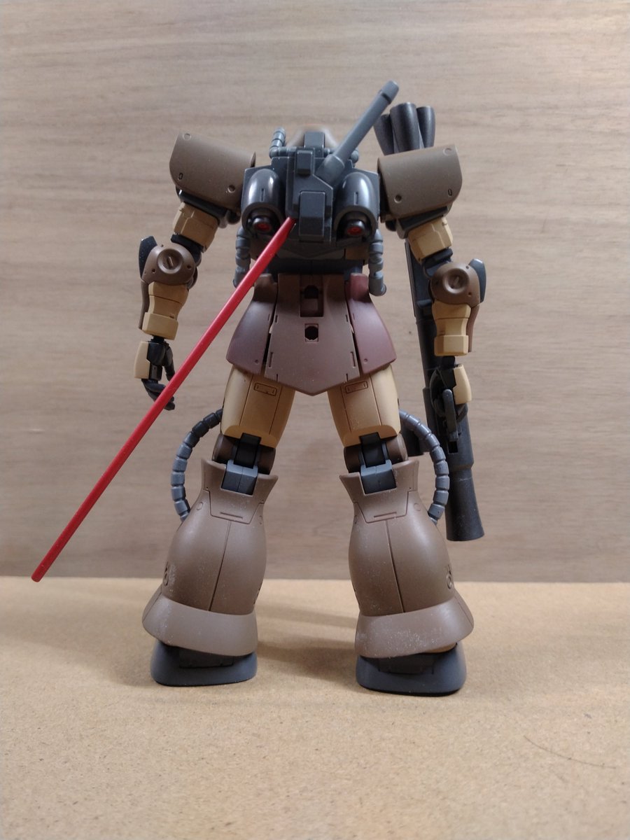 zep_ogr's tweet photo. #HG
#ORIGIN
YMS-08B
完了!
なんだか良く分からない仕様
森林や山岳地帯でホバーなんて要らんみたいな
何となくショートバレルのバズーカ装備
アイナザクに下半身持ってかれた余り物なので…
自分的にはこれも有りかなと思っています笑 https://t.co/fhpruhLjTS