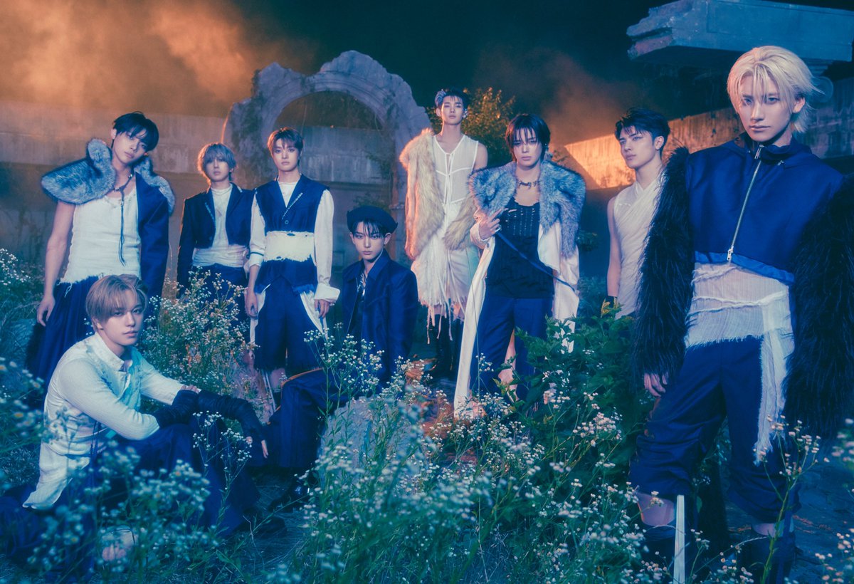andteam_charts_'s tweet photo. [INFO 10/04/26]

&TEAM now joins BTS, SEVENTEEN and SnowMan as the 4th artist in History who have surpassed 500K+ units sold on Oricon Combined Weekly Chart for 3 or more albums. 🎉

They are currently the sole artist to achieve this in 2026, with both "We on Fire (JP)" and "Mark on Me (KR)". 👏

#MarkonMe #andTEAM
@andTEAM_members