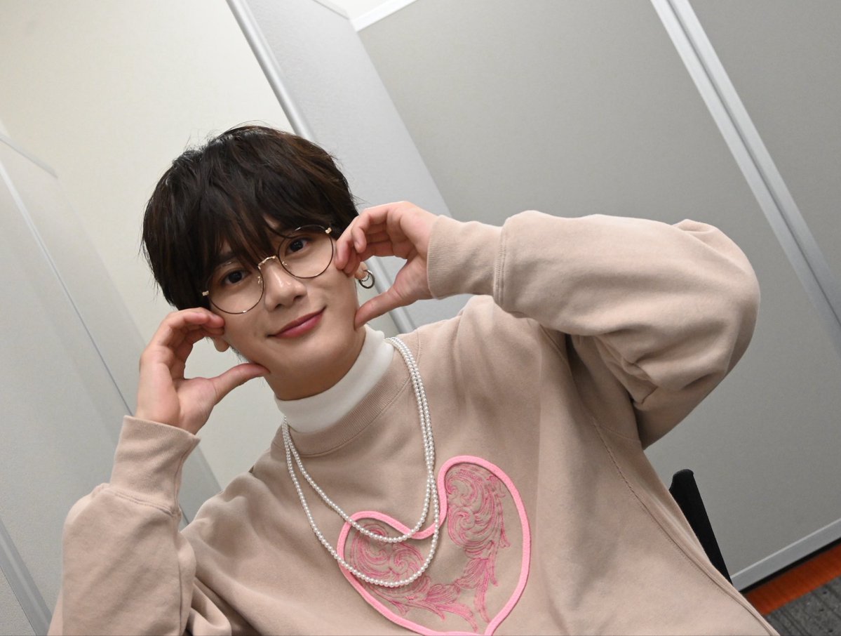 kaitomane's tweet photo. 写真集「ひとたらし」
発売記念イベント @大阪📚✨

本日も、たくさんの皆さまにお越しいただき、
誠にありがとうございました🐙

皆様からの愛をたくさん感じられました☺️
また大阪に来れるように頑張ります❣️

#ひとたらし 
#堀海登 https://t.co/JvgK9l6Zpg
