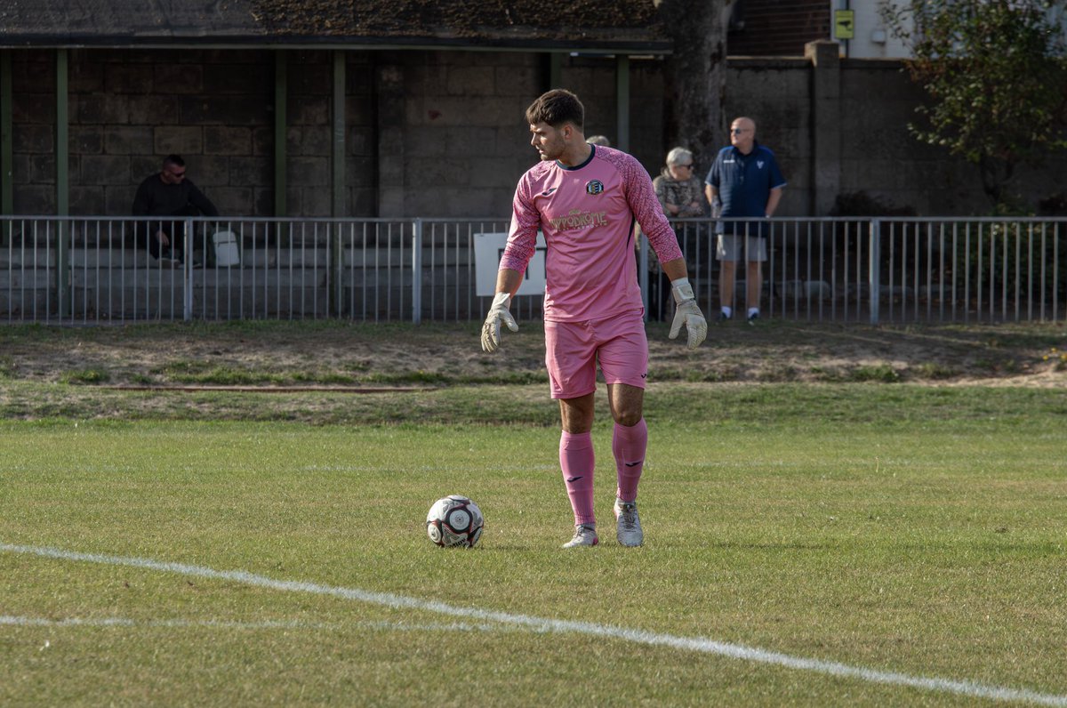 The_Bloaters's tweet photo. 4 from yesterdays win over Thetford in the @NCFACountyCups Senior Cup. 

Darcey’s work is at https://t.co/ne4yugo8As

🧡🖤 https://t.co/8AfiEEskoW