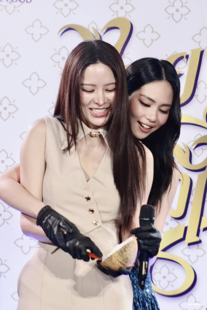 Liqueur_6741's tweet photo. พวกท์ปนอย่าแอบยิ้มค่ะ 🫵🏻

THAI TASTE THAI FEST X PNB
#ไทยฟุ้งปรุงไทยxปุยนุ่นบิ๊นท์ https://t.co/QTCCQHmwXB