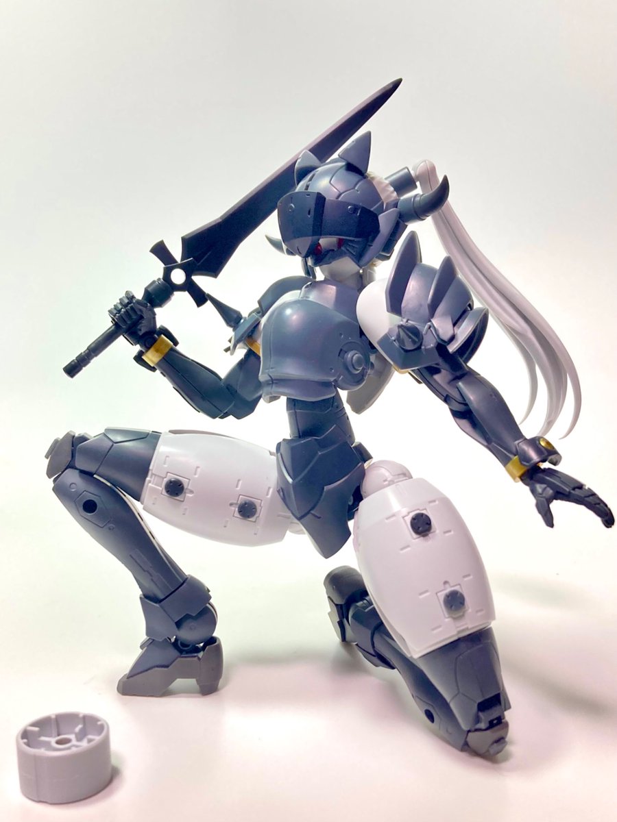 akira_ganna's tweet photo. 意外と反応いただいているのを見ると
女性型マクシミリアも需要ありそうですね。

30MMの大型プロペラントタンクを使って、
太ももから足のラインを少し整えました。
#30MF https://t.co/oYLCxbG6pG