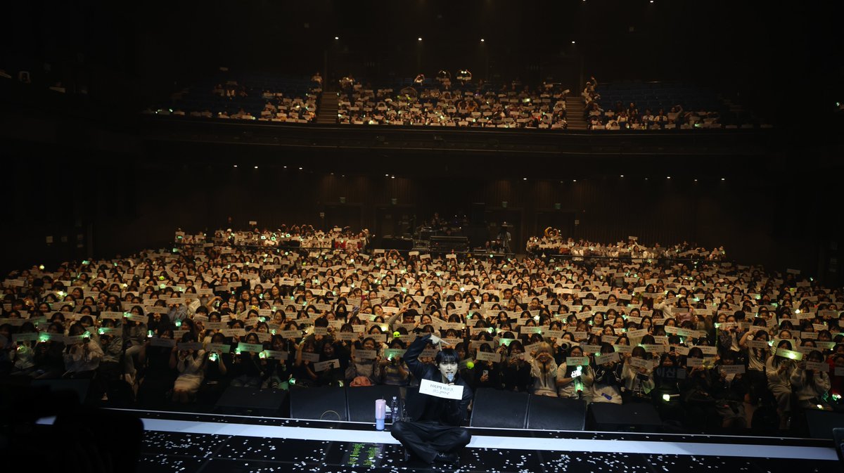 _B1A4OFFICIAL's tweet photo. 2026 산들 단독 콘서트 <바람결>
DAY 2. 
@ BLUE SQUARE

#B1A4 #SANDEUL https://t.co/TzJw2agSyw