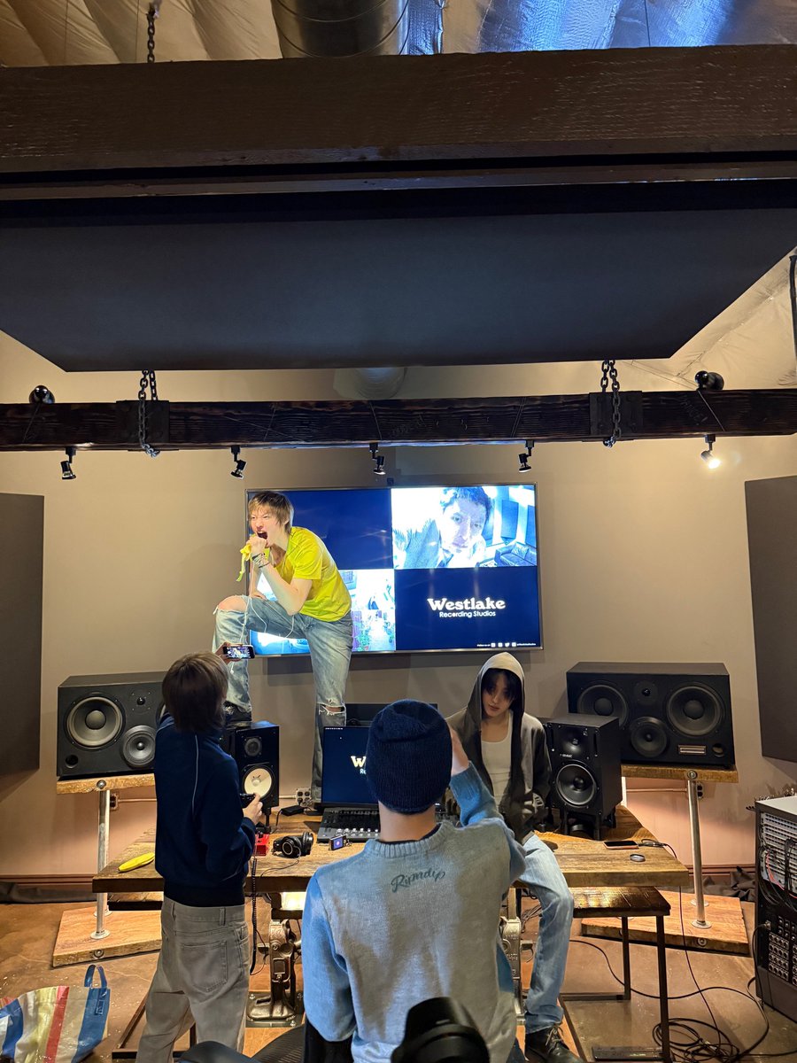edwarreds's tweet photo. When they say to rest up on the weekend, what better way to interpret it by spending time with people closest to you crammed in the studio making bangers. Nothing will ever beat times like these! https://t.co/C6bxC6JEgM