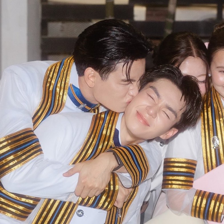 babyp_jj's tweet photo. พีเจพรีวิลเลจมาก https://t.co/h7JiJmiTyK