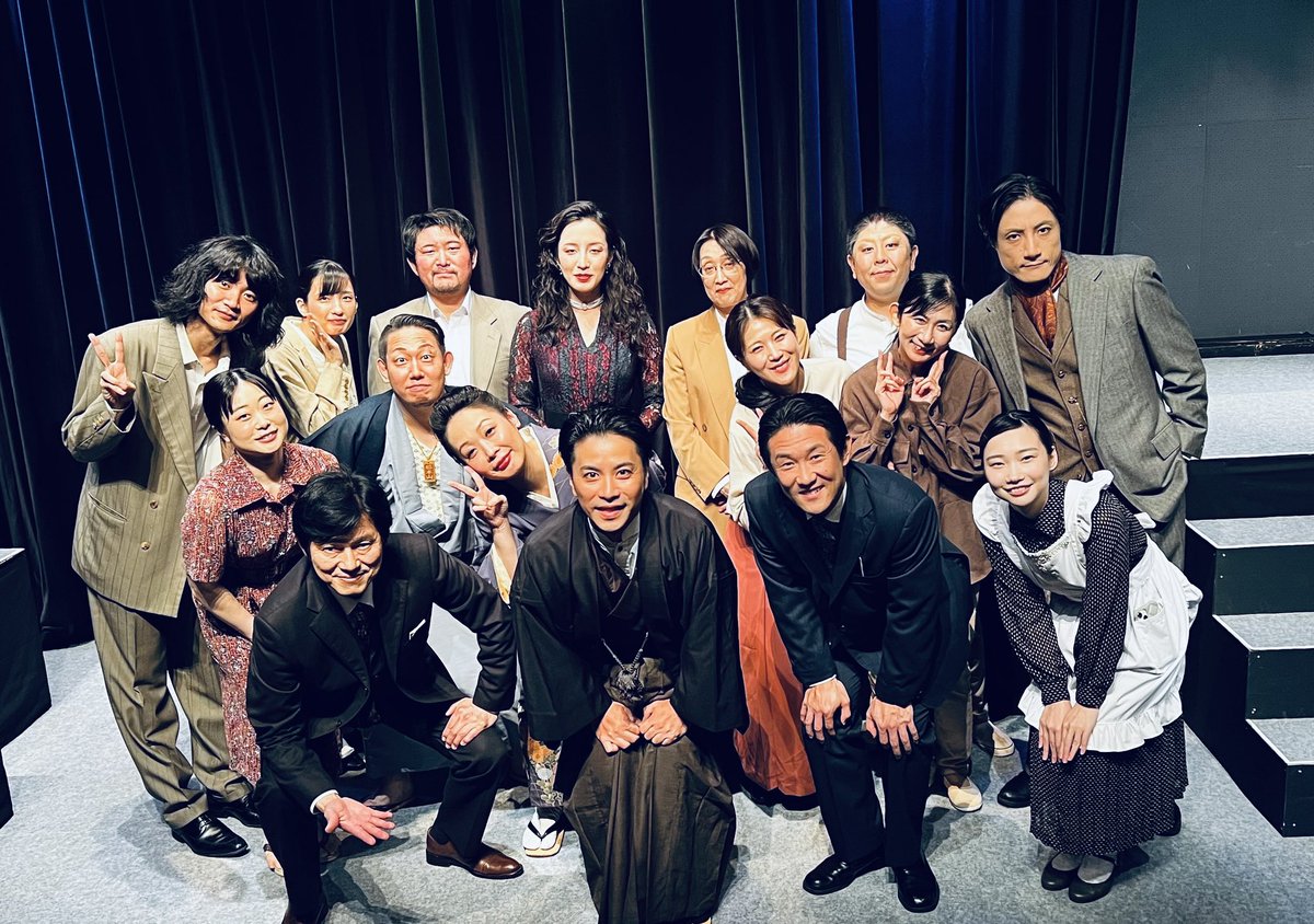 HQFlqpEtJipeZRk's tweet photo. 無事、全日程終演しました。
ご来場頂きありがとうございました。

CROWNS
『裁キノ灯』
〜大正裁判ノ物語〜

#サバキノ
#CROWNS https://t.co/vPxL56X6kU