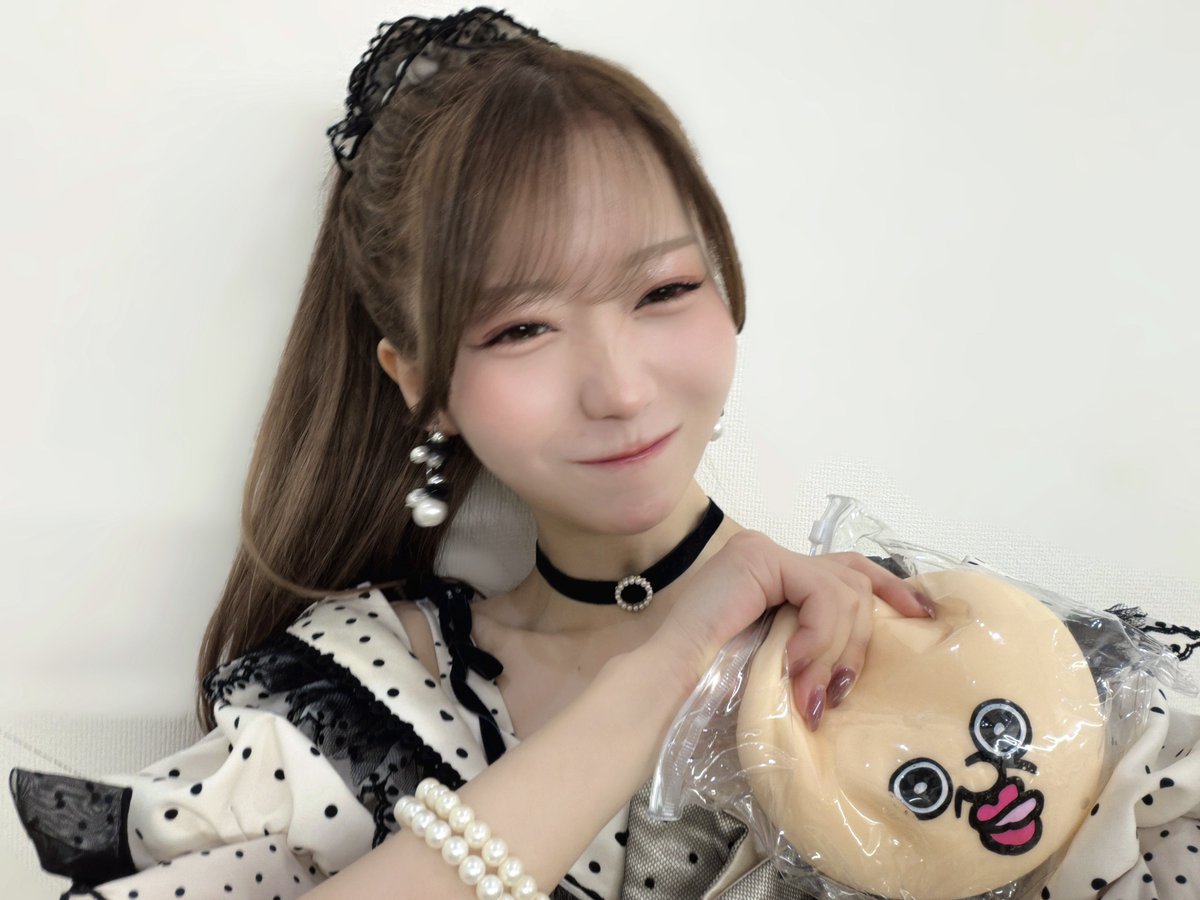 otani_emiri's tweet photo. 行こラブ会ありがとう〜〜〜！
わきあいあいと優しい空間でした🫶🏻

今日はポニーテールとシュシュ😚
あんましないから特別♡
応募してくれて、ありがとう✉️✨ https://t.co/ZtRHiD9Nf3