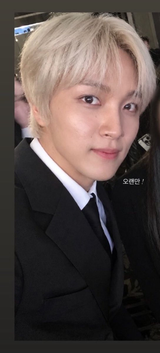 dh_1ee's tweet photo. 27살 이동혁의 정장이라니… https://t.co/BoGaXJP0sy