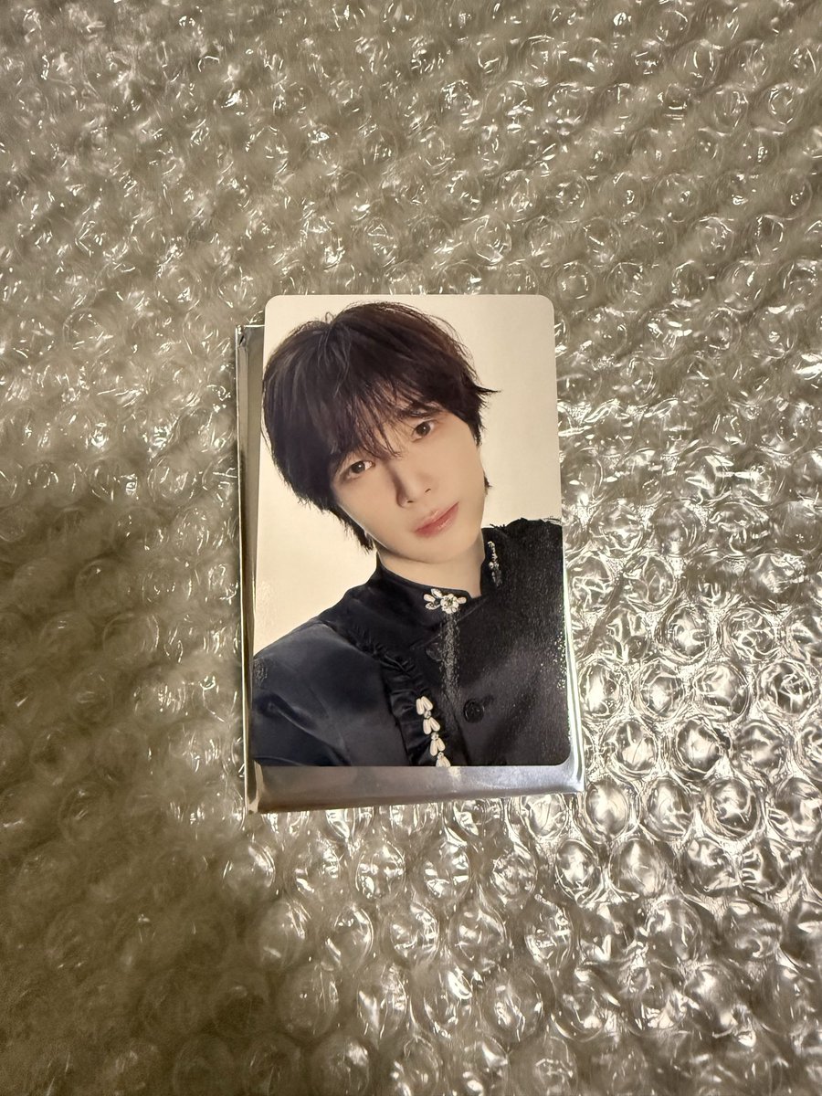 1dl7wq's tweet photo. 【交換】&amp;TEAM Mark on You 8000円トレカ

譲）K

求）NICHOLAS

検索からお気軽によろしくお願いいたします🙇🏻‍♀️

#andTEAM_交換 #andTEAM交換 https://t.co/KehL6J0JoG
