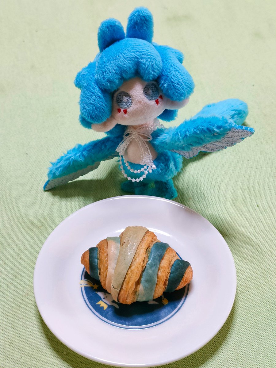 prismrrran's tweet photo. おしゃれな🥐ｵｼｬﾚ！ｵｼｬﾚ！
トリちゃんたちのサイズもあって買っちゃった！
喜んでる〜🎶 https://t.co/QA6XgOsdgp