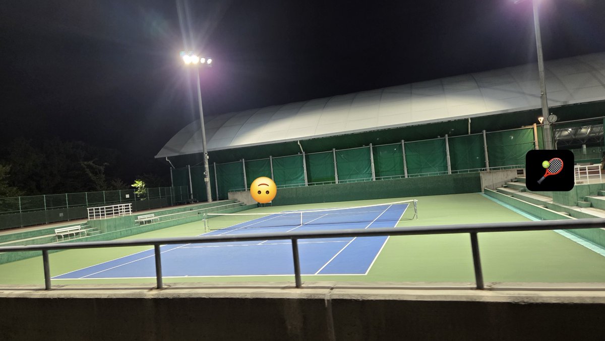 littlemer07's tweet photo. 余韻ヒタヒタのまま、サークルへ🎾
動きが鈍い‥

VVIPの時に何にサインしてもらおうかめちゃくちゃ��んでる‥(゜-゜)
大会の優勝ボール🎾が眠ってるから、それにサインしてもらうのもありやし、無難に色紙もいいしなぁ🤔💭ラケバは会場に持ってけないから無理やし😂 https://t.co/adHBw5ftXb