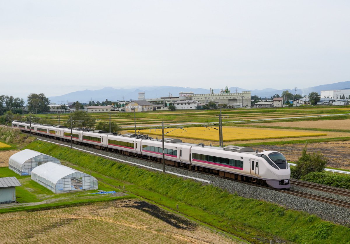 atsushi1121's tweet photo. 2026.10.4
東北本線
E657系 K4編成
盛岡地区ハンドル訓練

稲刈り真っ只中な秋の岩手路を行くE657系 https://t.co/mgREcBryA1