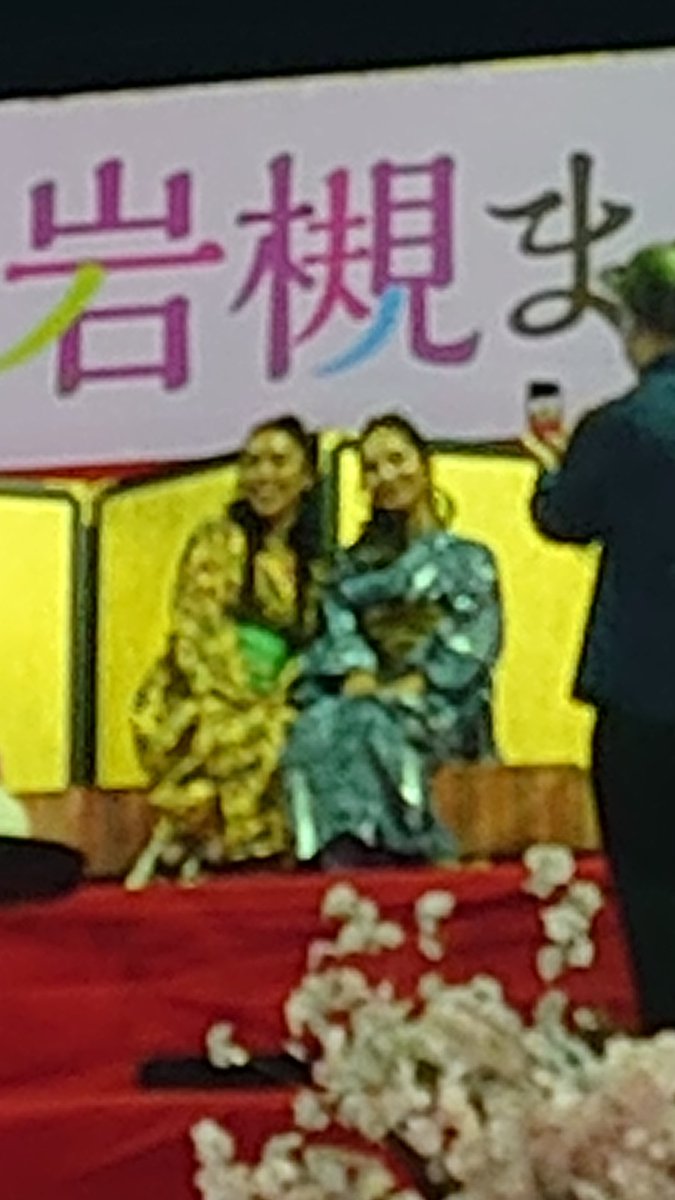 EZRA_SK's tweet photo. 会場内は大盛り上がりでラストは #盆ジョヴィ からアンコールの #ItsMyLife !
#女々しくて、#カリスマックス 、#HotLimit など、全身で楽しく踊りました!
#人形のまち岩槻まつり
#鳳蝶会
#盆踊り https://t.co/twCDkmqQMO