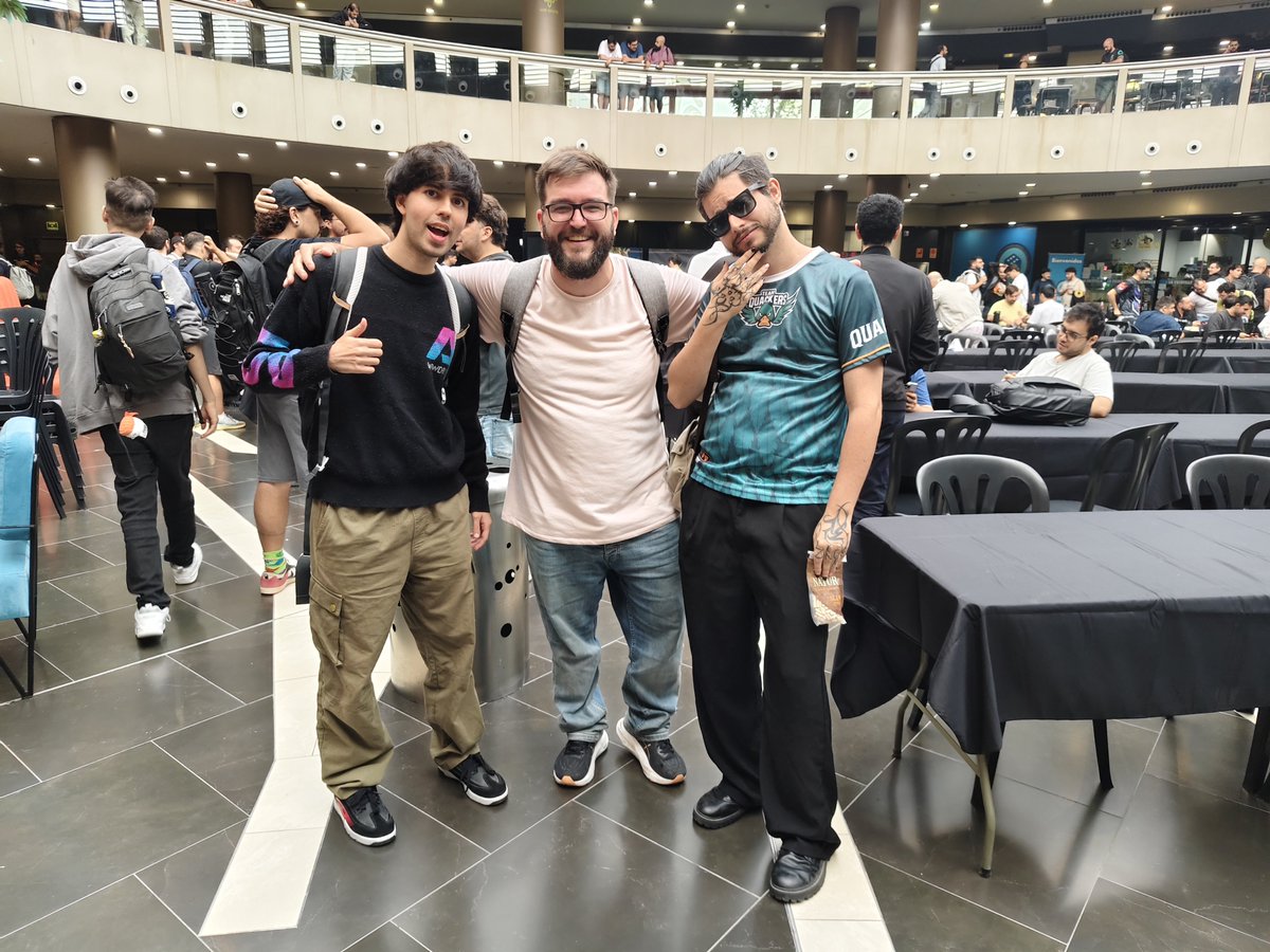 Damkalloh's tweet photo. Los 3 contendientes a la Best of de Akali de Murcia :D https://t.co/IDYbPStAVh