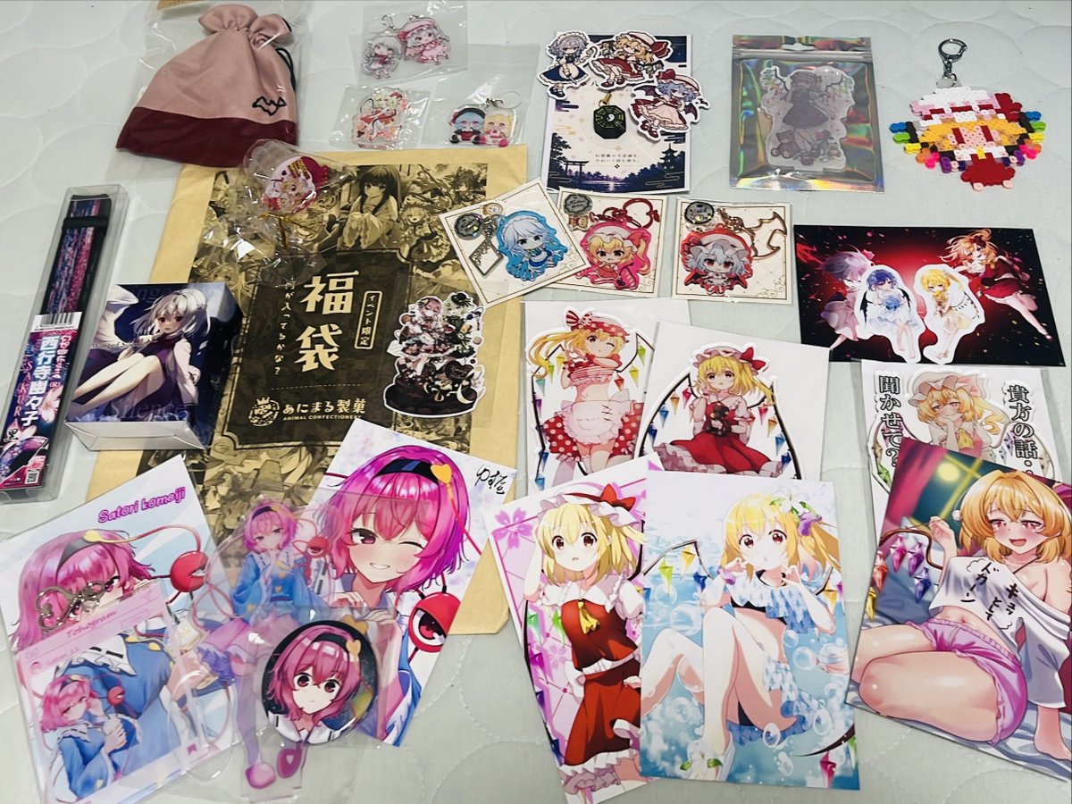 Luna_ykr's tweet photo. 今回の戦利品です！！
初めての例大祭めちゃくちゃ楽しかった✨️持ってたお金全部使っちゃうほど買っちゃった……！ https://t.co/0QKK6qtHXv