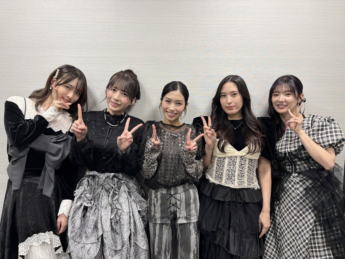 tanoyuka_0307's tweet photo. 12期イベントありがとうございましたー！
懐かしいファンの方にたくさん会えて私たちもとても嬉しかった！
みんな元気そうだった🥲笑
またできるといいなぁー！
#12期15周年 https://t.co/IwQoW653I8