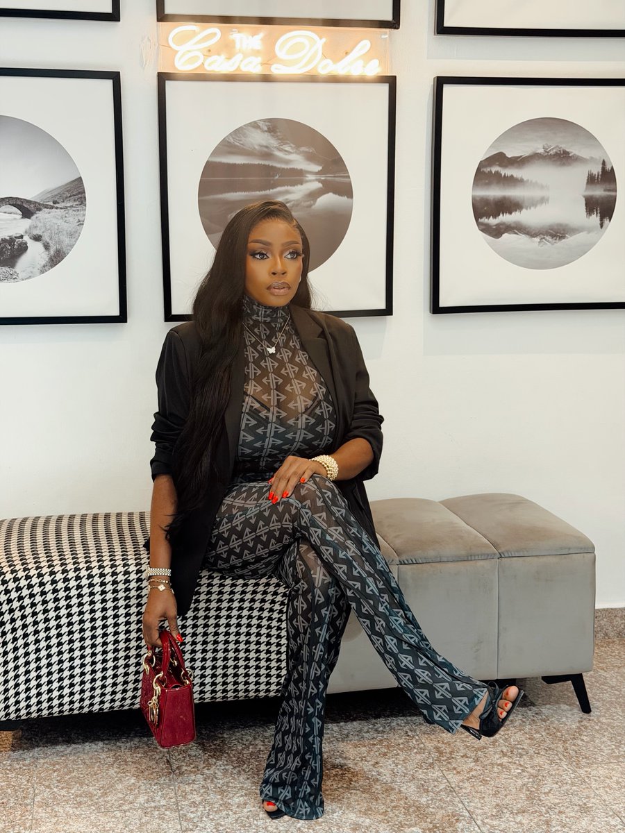 FansOfBolaji's tweet photo. Sunday beauty 😍 😍 

Watch AJOSEPO The Gathering on Kava today

Watch Between Silence And Truth is showing right here https://t.co/GxLjhCJRm9…

And please subscribe to BOLAJI OGUNMOLA TV to enjoy amazing contents https://t.co/L1PHLgOnhl https://t.co/TOpJRdv3IA